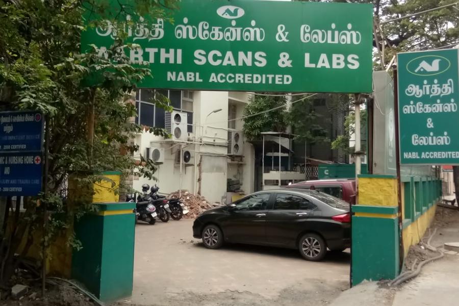 AARTHI SCANS & LABS