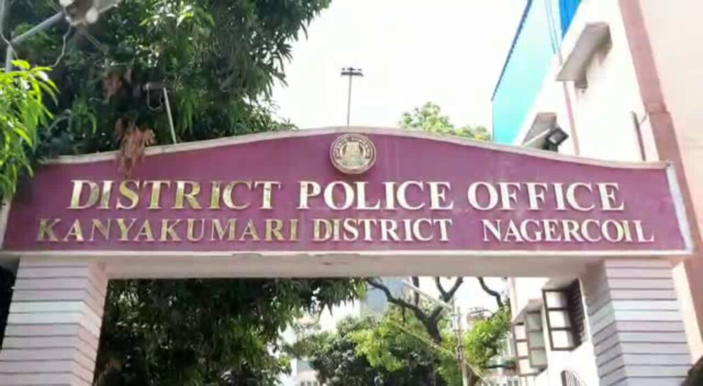 வீட்டில் தனியாக இருந்த பெண்களை கொலை செய்து – 16 சவரன் நகைகள் கொள்ளை!