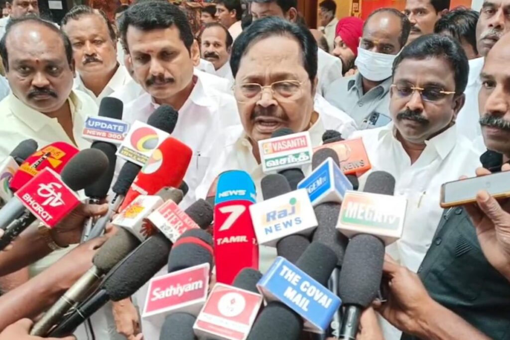 மு.க.ஸ்டாலின் மருத்துவமனையில் அனுமதி; துரைமுருகன் விளக்கம் !