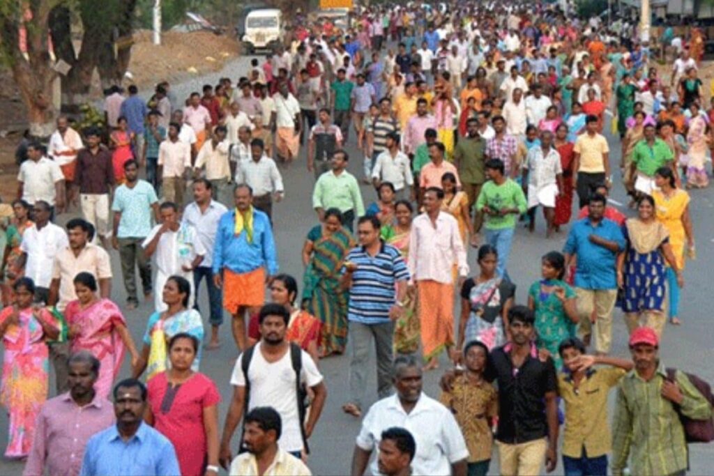 பவுர்ணமியை முன்னிட்டு திருவண்ணாமலையில் பக்தர்கள் கூட்டம் அதிகரிப்பு !