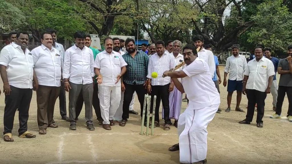 ஜெயலலிதாவின் 78வது பிறந்த நாளை முன்னிட்டு காஞ்சிபுரத்தில் ‘மாபெரும்’ கிரிக்கெட் போட்டி!