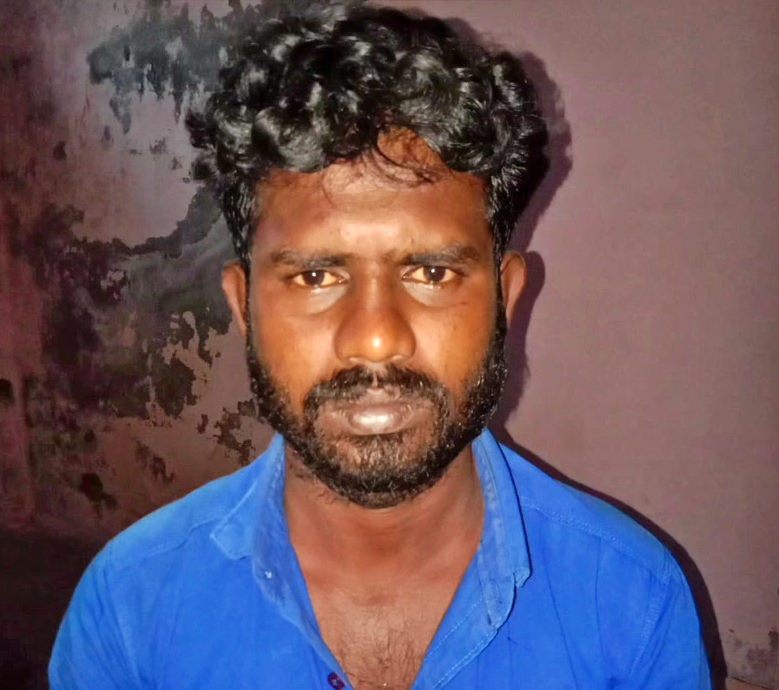 அரசு மருத்துவமனையில் பெண்ணுக்கு கத்திகுத்து: சிவகங்கையில் பயங்கரம்
