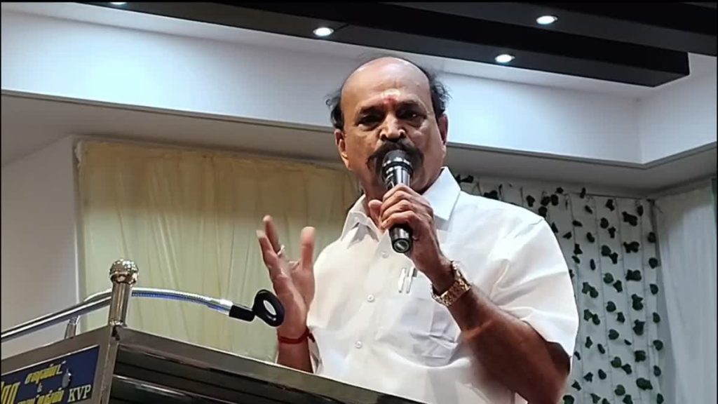 மூப்பனாரை பிரதமராகவிடாமல் தடுத்தது கருணாநிதி தான்- கடம்பூர் ராஜு விமர்சனம்