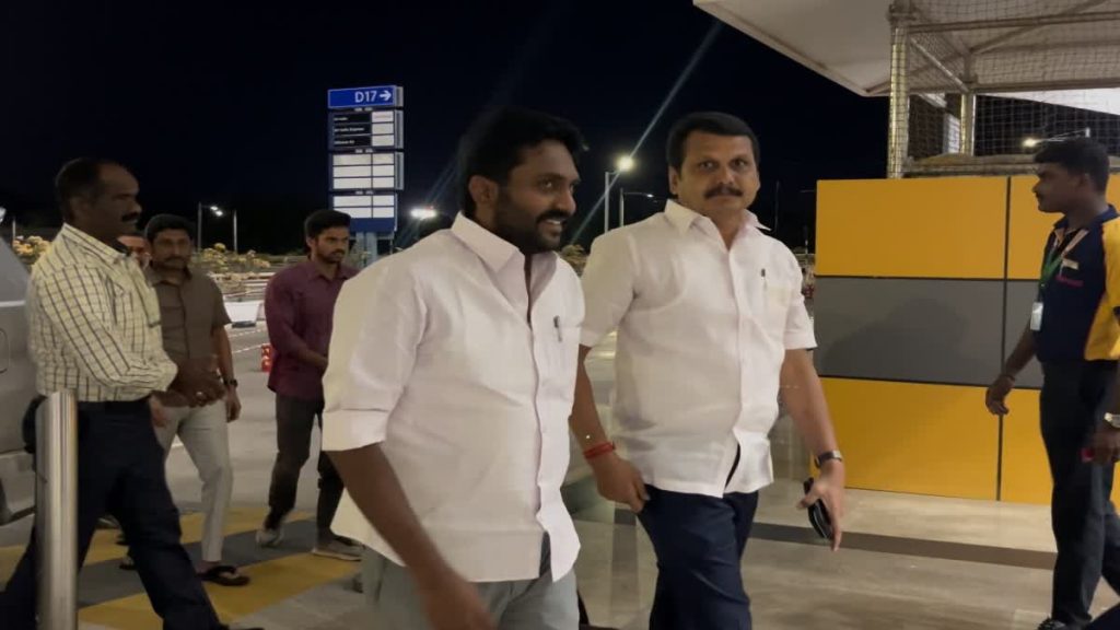 கரூர் கூட்ட நெரிசல் விவகாரம்: சிபிஐ விசாரணைக்கு ஆஜராக டெல்லி சென்றார் செந்தில் பாலாஜி
